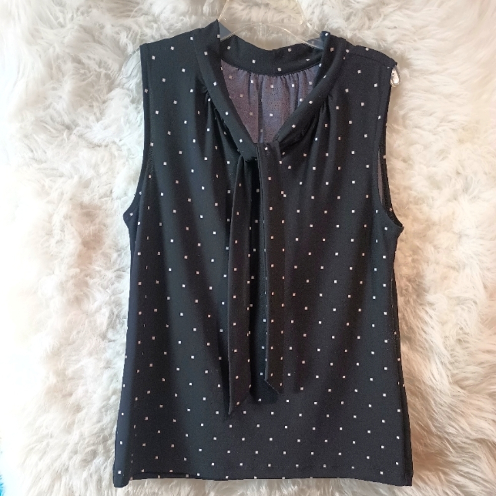 Talbots Black and White Pattern V-neck Sleeveless Top Size Small